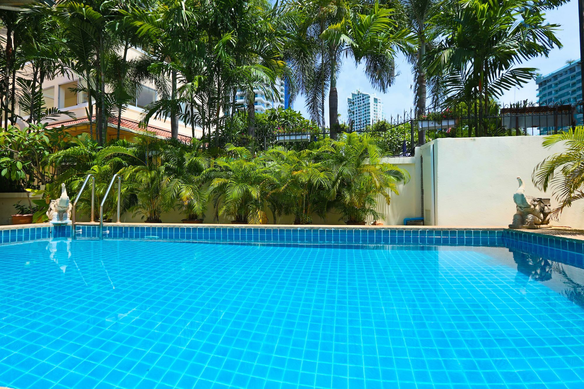 Ashford Villas Cosy Beach 파타야 외부 사진